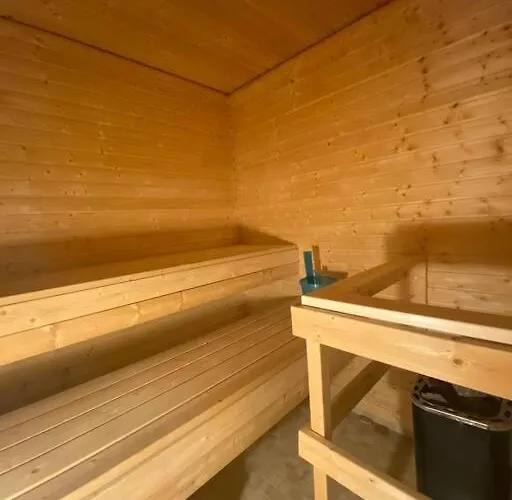 Kotimaailma Kivikkotie, 4